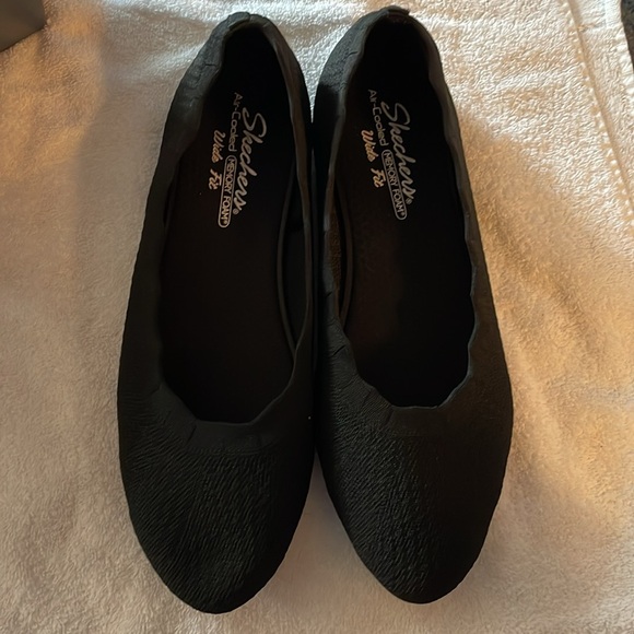 Shoes - Picture 2 of 10